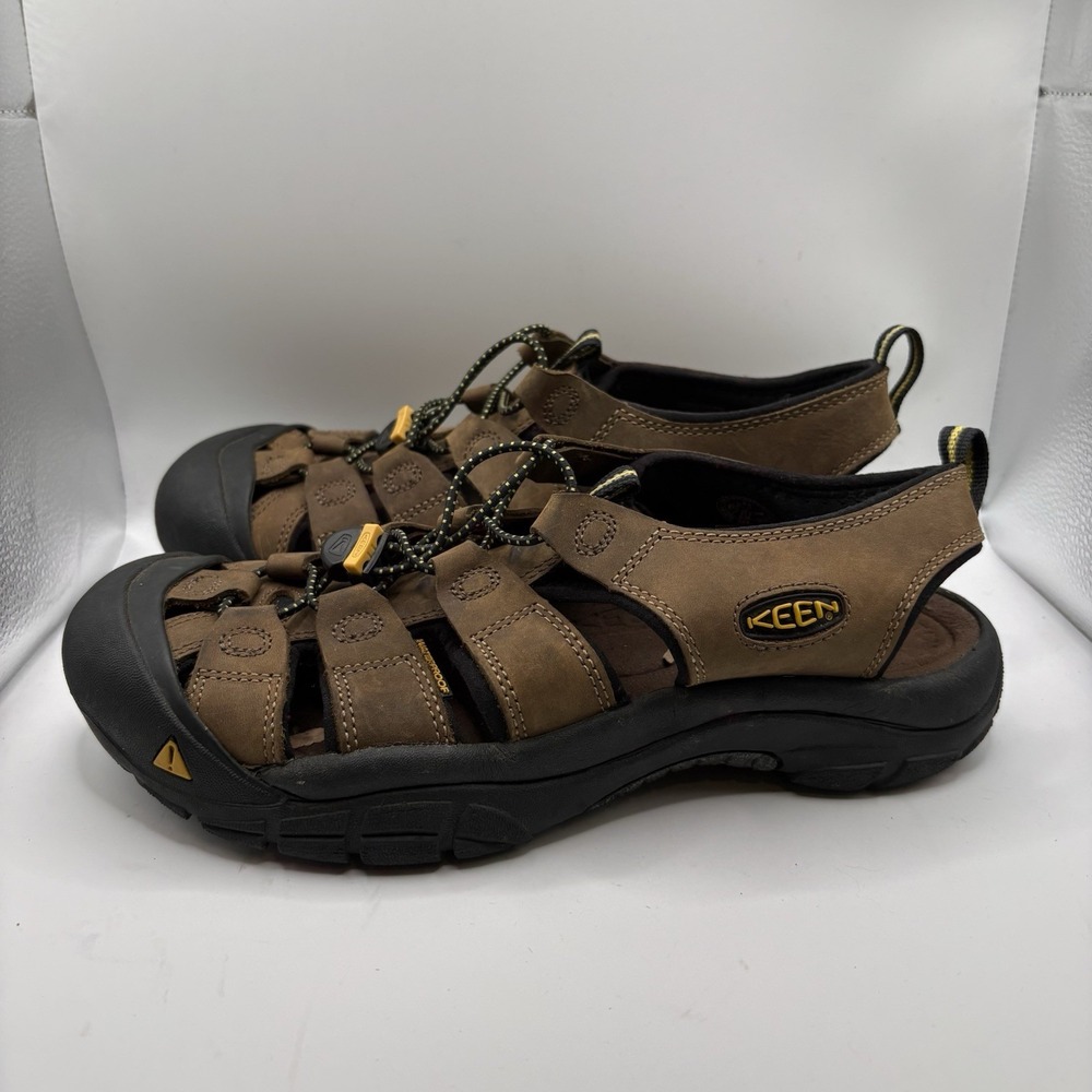 Keen Newport H2 Mens Waterproof Closed Toe Sport Sandals Sz 9.5 Daytona Leather